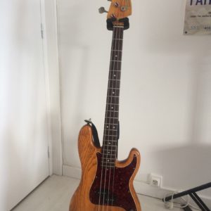 Fender_Jazz_Precision_location