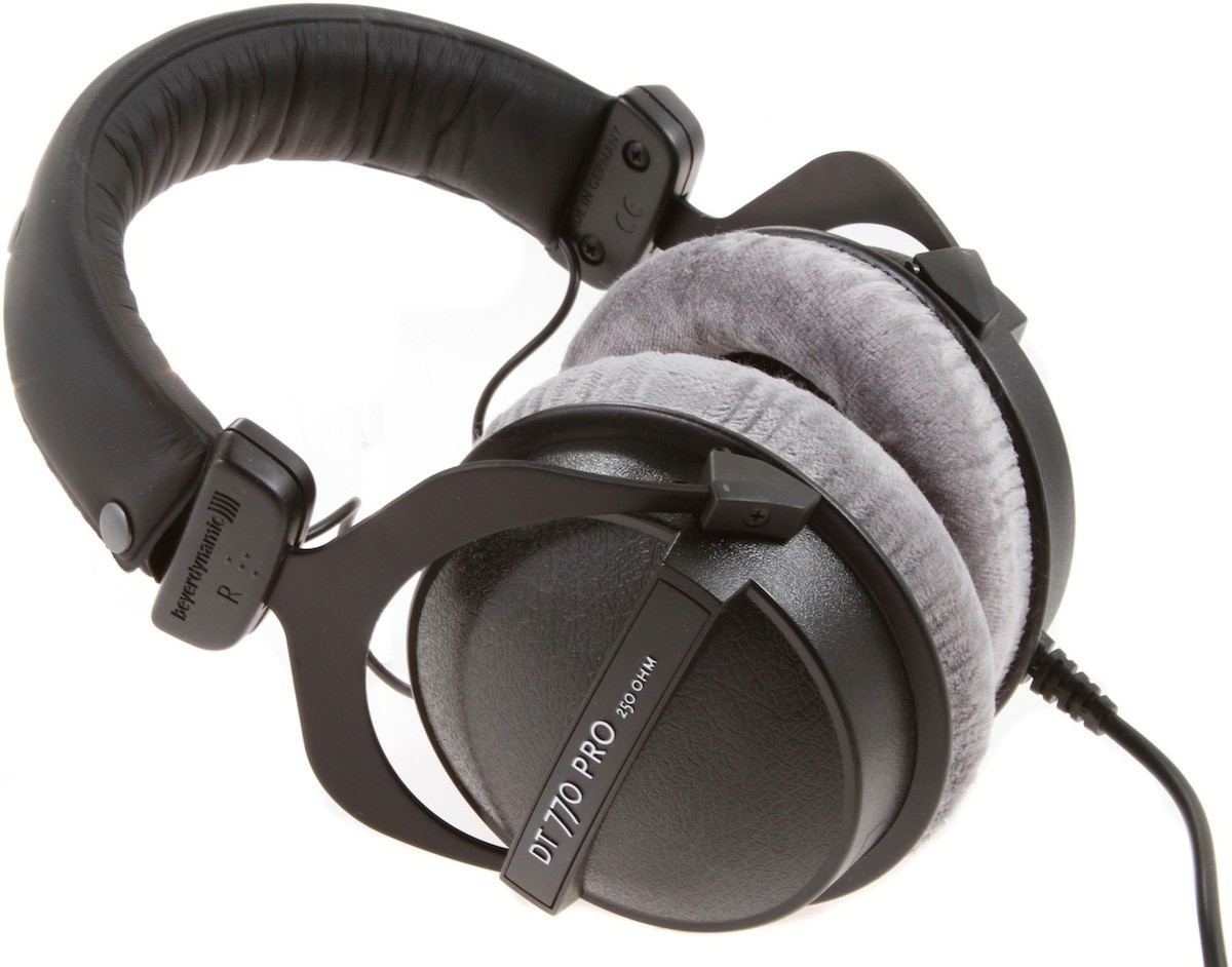 beyerdynamic-dt-770-pro-250-ohms-location